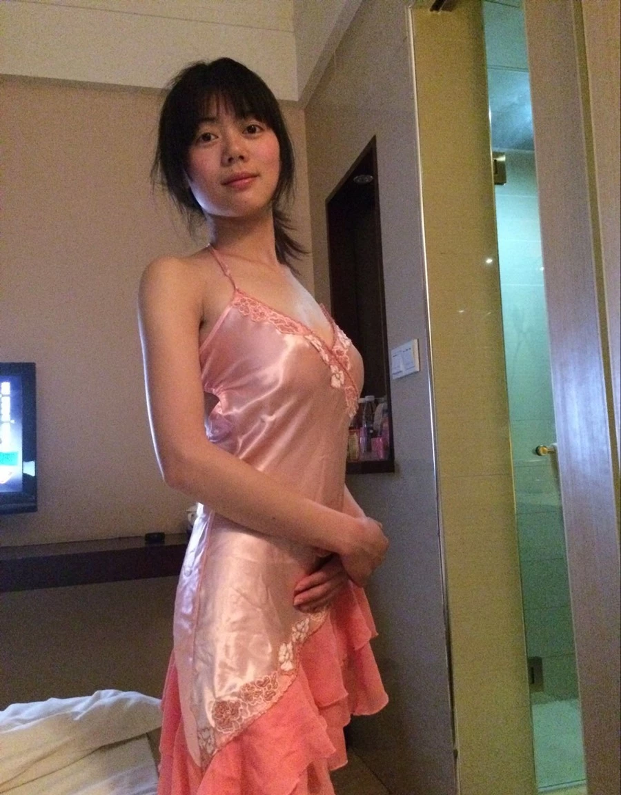 一位颜值高又很胸的极品少妇[30P]