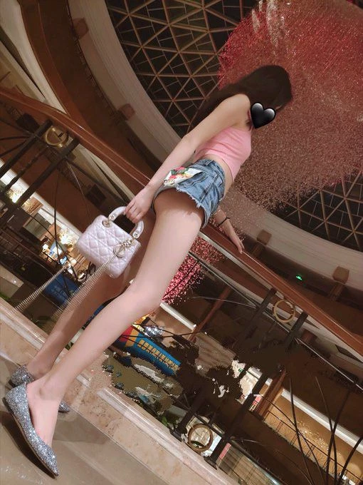 极其诱人的身材，可惜只能看[13P]