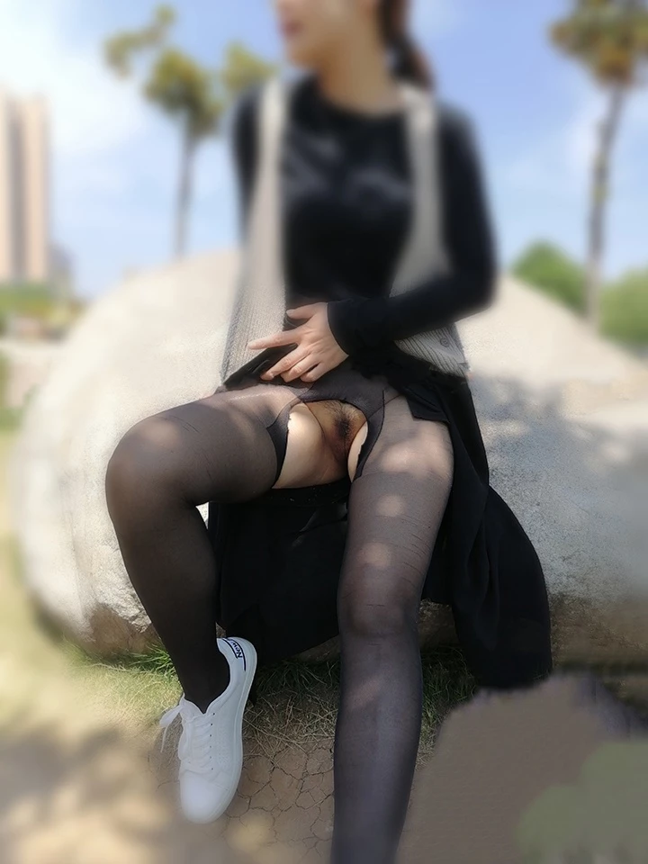 还是人妻最舒服[10P]