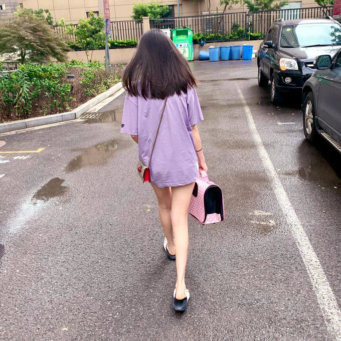 只要功夫好小妞跟着跑[16P]