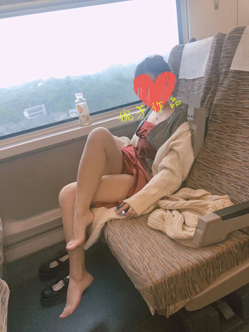 最近好想做爱！！我想在夜歌潮找几个哥哥了，快来里面找我约炮叭～[13P]