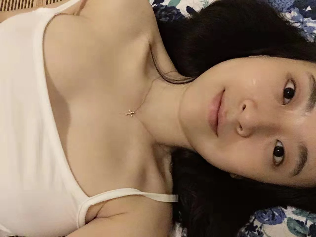 [原创]已婚反差婊反差到底[90P]