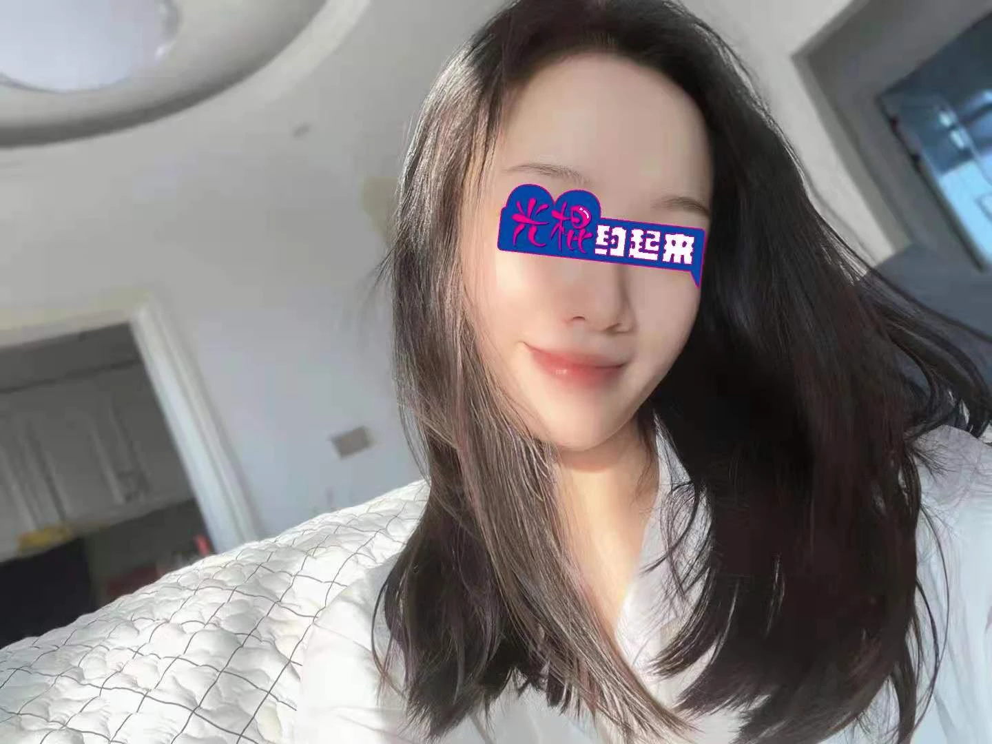 游客投稿，零零后的音乐系女大学生就是嫩，都说大学生活好，百闻不如一试，果然名不虚传。[37P]