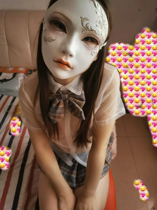 骚狐狸JK制服足交，被无套插入[21P]