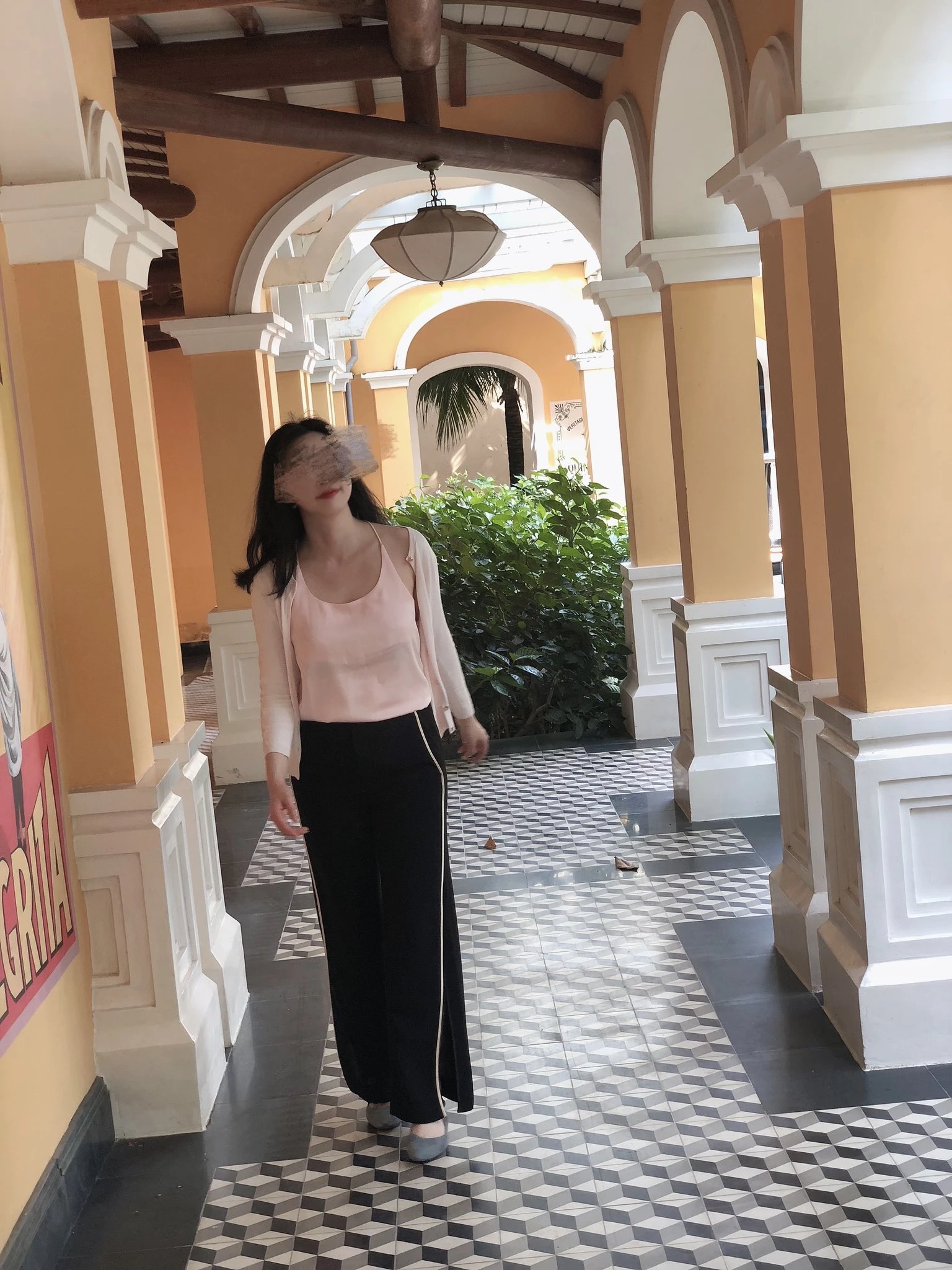 贱货终究是贱货，结婚了一样会求着网友玩弄[13P]