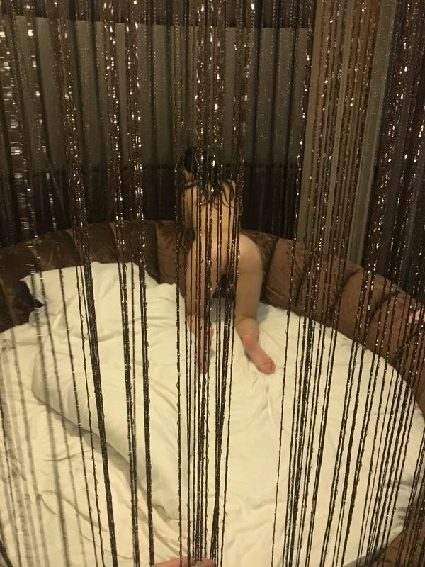 女友出差和单男单约[10P]