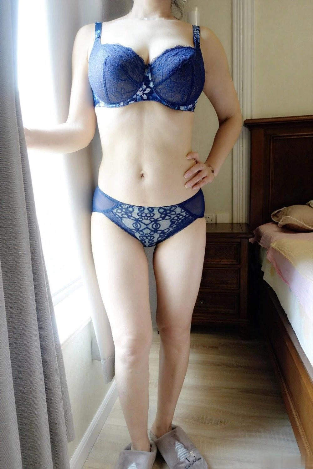 皮肤白奶子挺 流口水了 [14P]