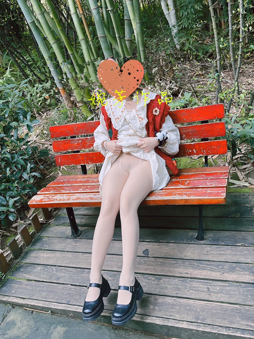 可以玩弄姐姐的身体 不可以玩弄姐姐的感情哦!要把第一次给姐姐吗?酒店等你哟[28P]