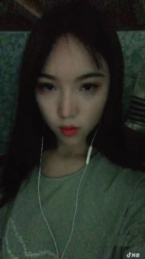 喜欢健身的少妇在床上就变成这幺淫荡了[21P]