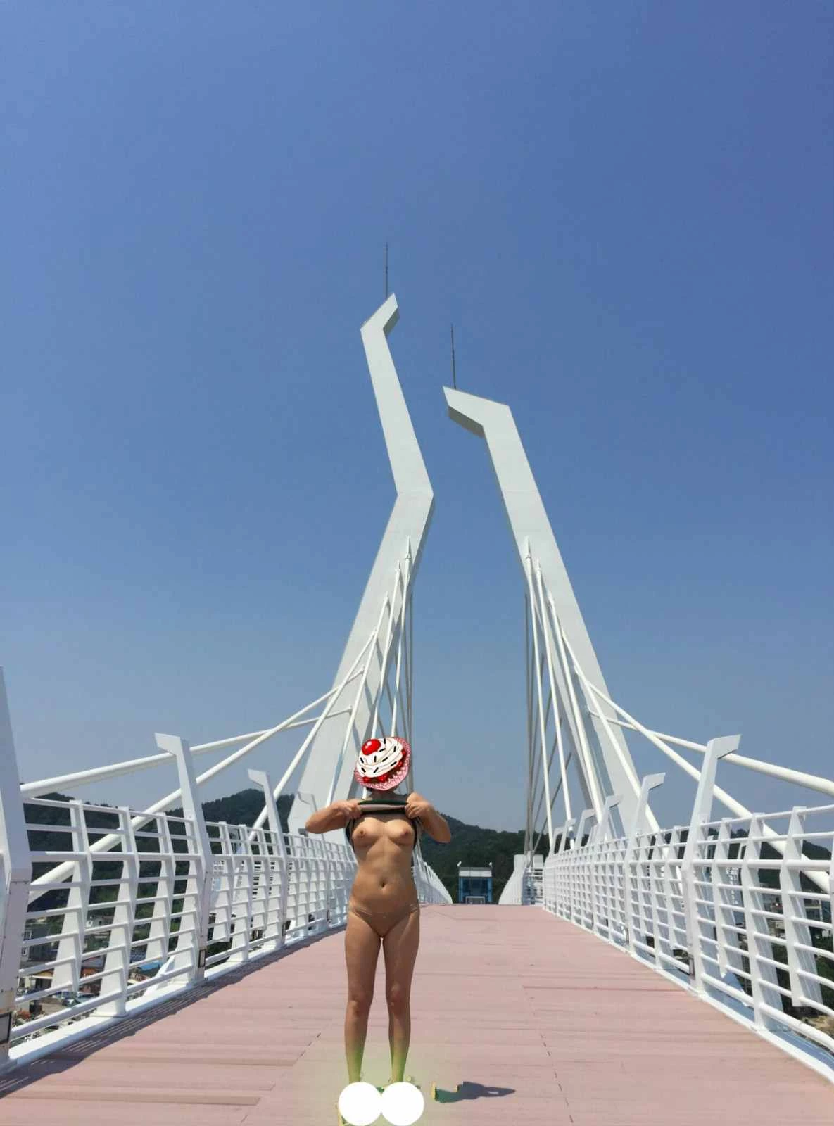 老婆骚货旅游不老实[16P]