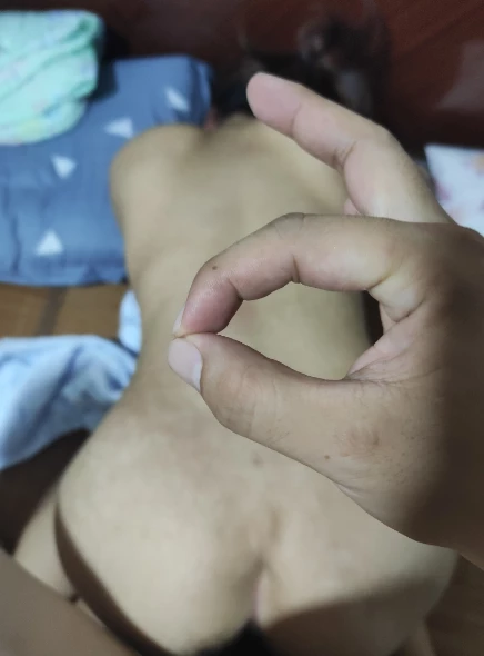 [原创]游客投稿小老婆每次啪啪都喜欢后入搞得差点秒射还好hold住了[13P]