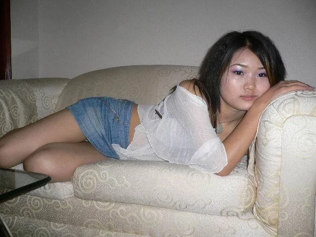 粉嫩19岁的妹妹，上了会不会犯罪？[18P]