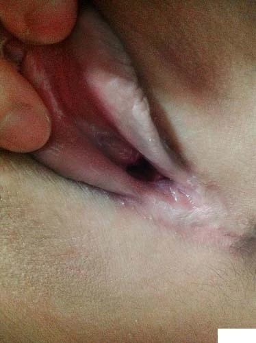 掰开给你看他的粉嫩穴[13P]