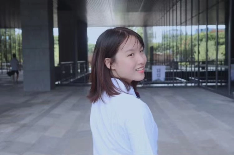 刚出来社会的小妹子太嫩[10P]