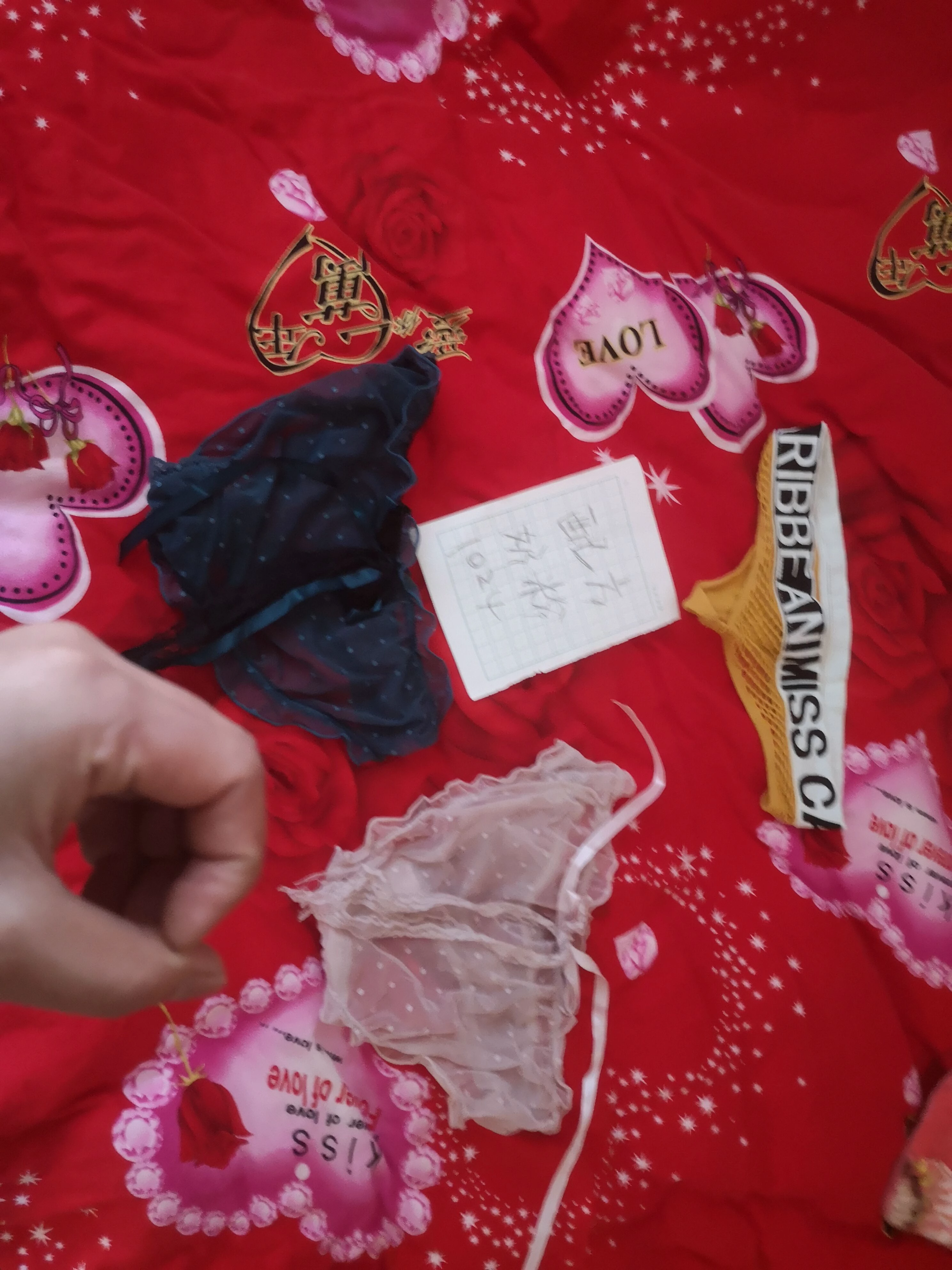 [原创][ID验证代朋友发]最爱自家娇妻小骚臀，舔完屁眼操射的更多 评论希望大家粗鲁点 第一弹[29P]