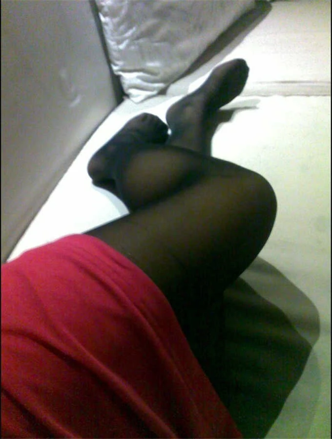 聊了一年多的黑丝少妇约到了[11P]