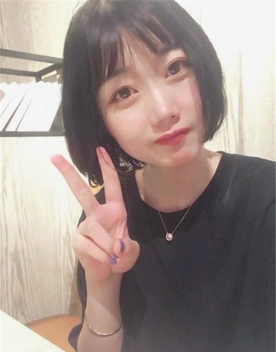 大学的骚女友合集，生活、口爆、颜射，样样齐全「29P」