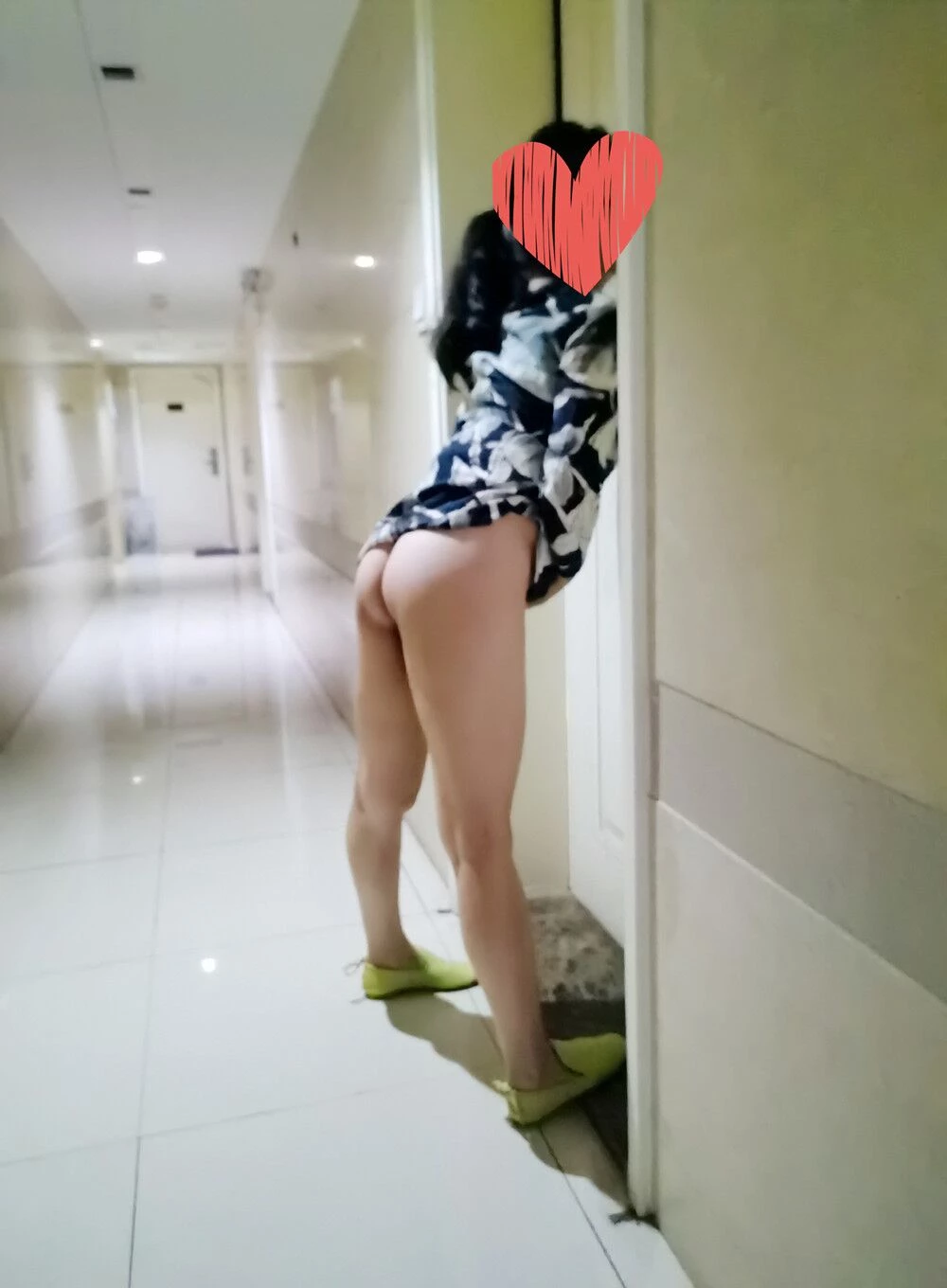 [原创][代发]比我大三岁小少妇日常写真，半年多的调教终于初见成效[28P]