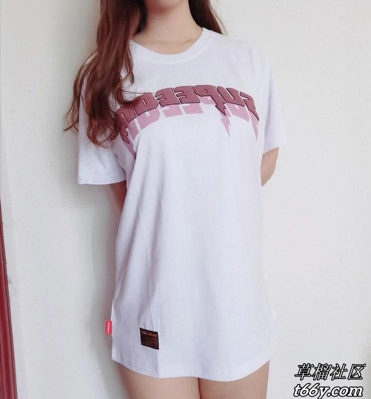 好一对豪乳，你一手掌握不住[12P]