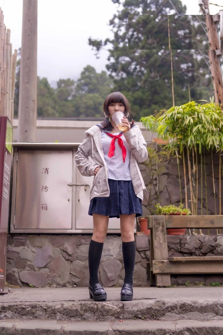 烟雨迷蒙的阿里山，废弃的高山铁路和茶室，放尿只能在外边[37P]