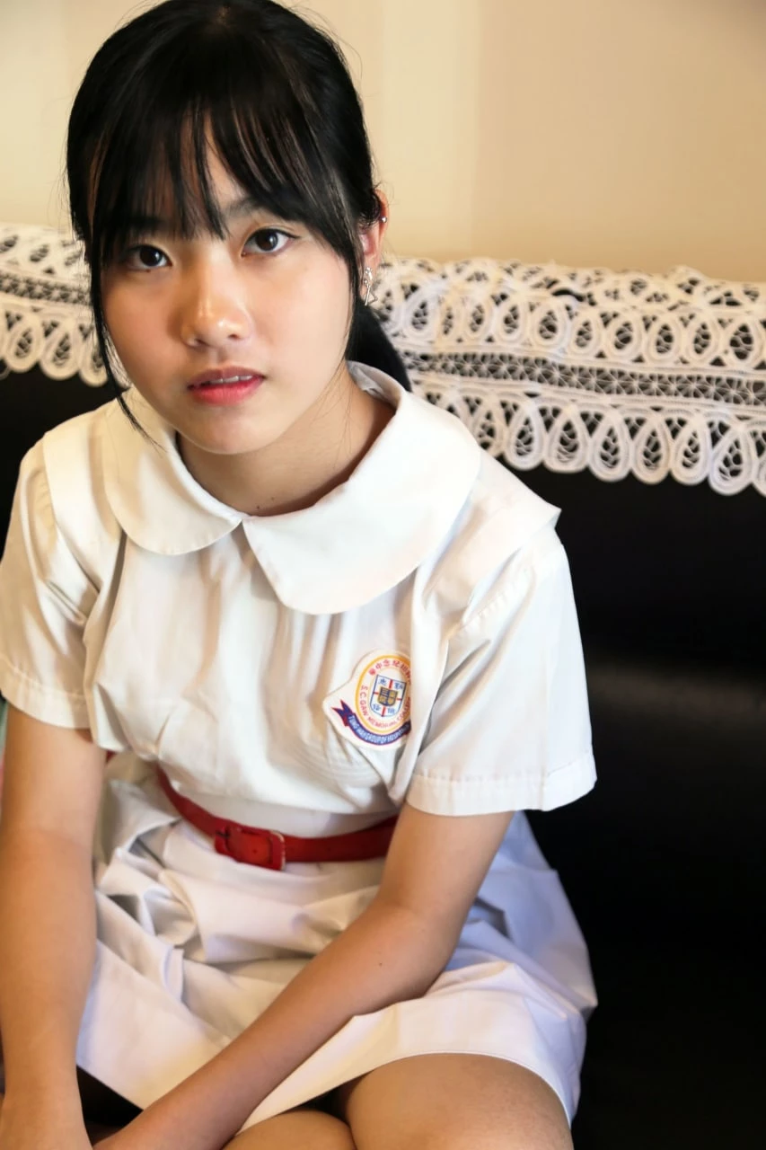 还在上学的小处女[41P]