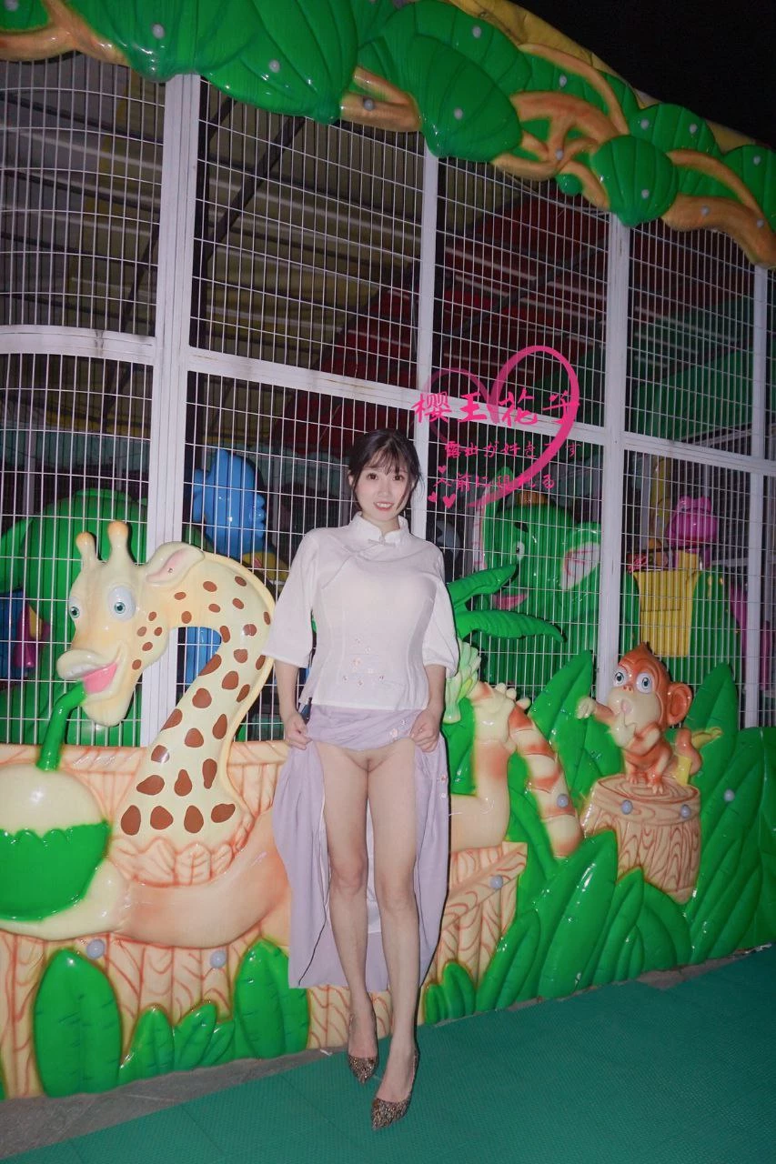 女人解决难题的办法就是一脱了事[36P]