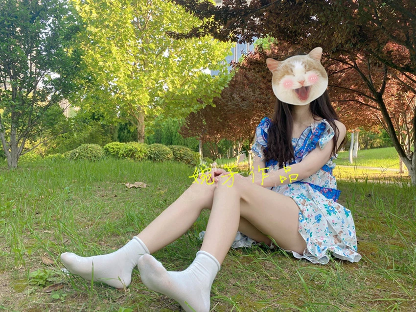 疫情隔离太久了只有一颗骚动的想出去玩的心！能遇见你很幸运 希望你也这么觉得。哥哥是喜欢奶子还是喜欢肉肉的小骚逼呢?[38P]