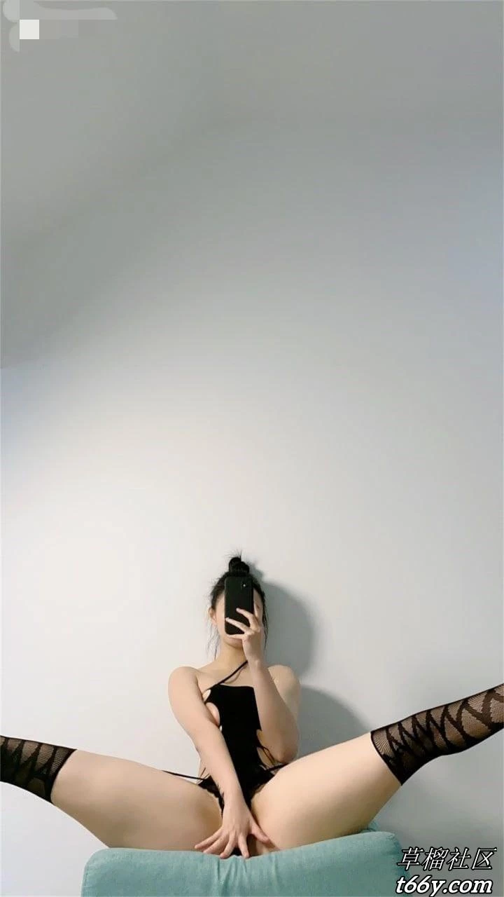 健身妹子蜂腰肥臀，男人真的好这口？[10P]