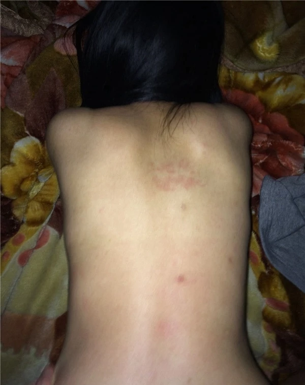 让我着迷的女技师[10P]