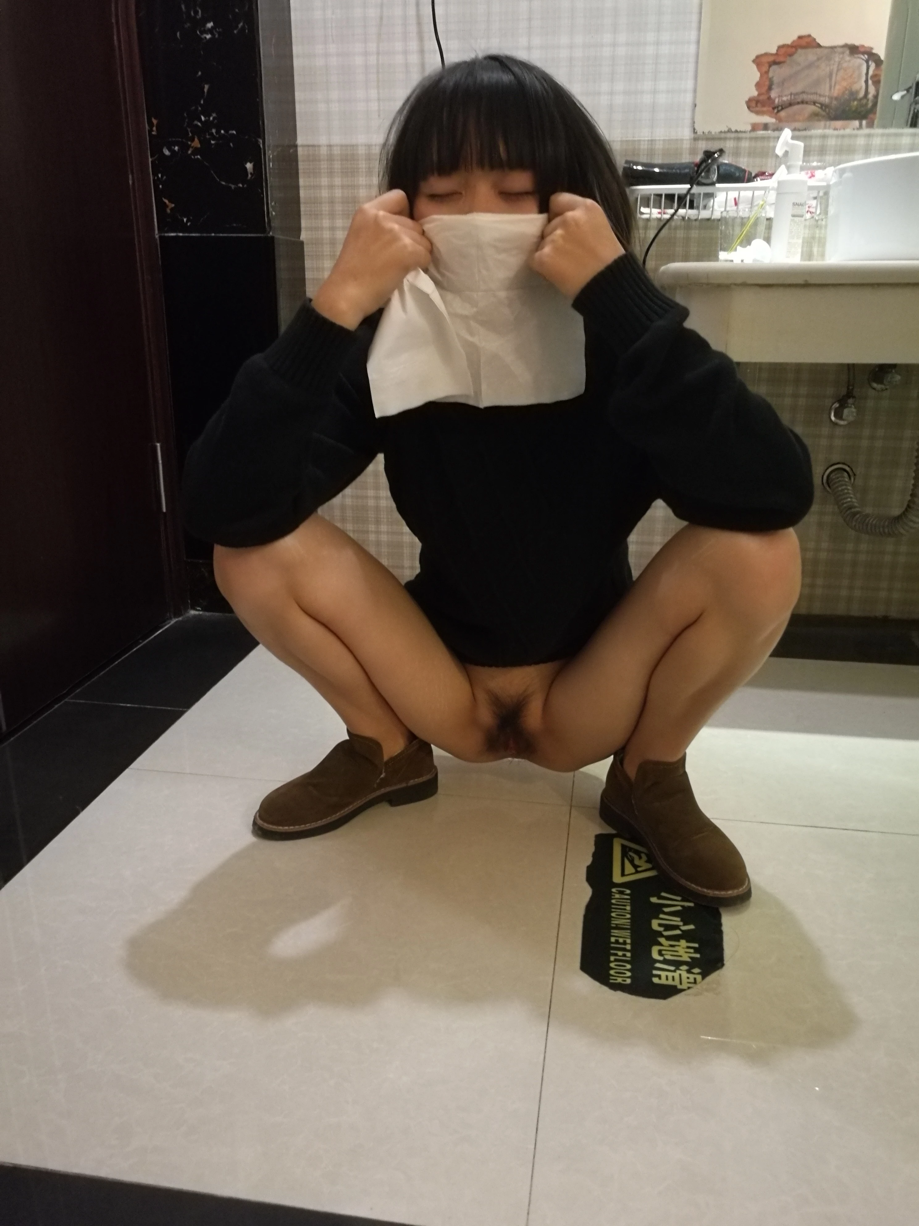 用香蕉调教小女友[18P]