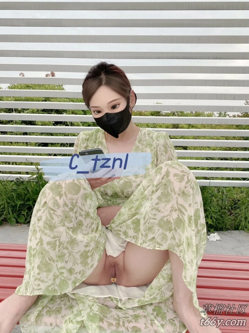 就算是气质优雅的人妻，也会有着淫荡的欲望[23P]