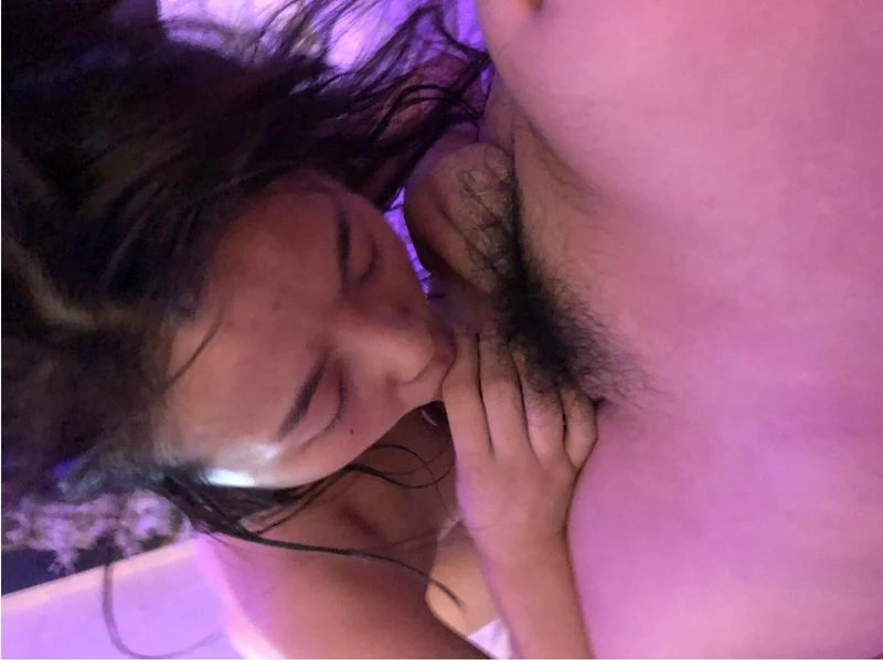 年轻貌美小炮友第一次出镜[15P]