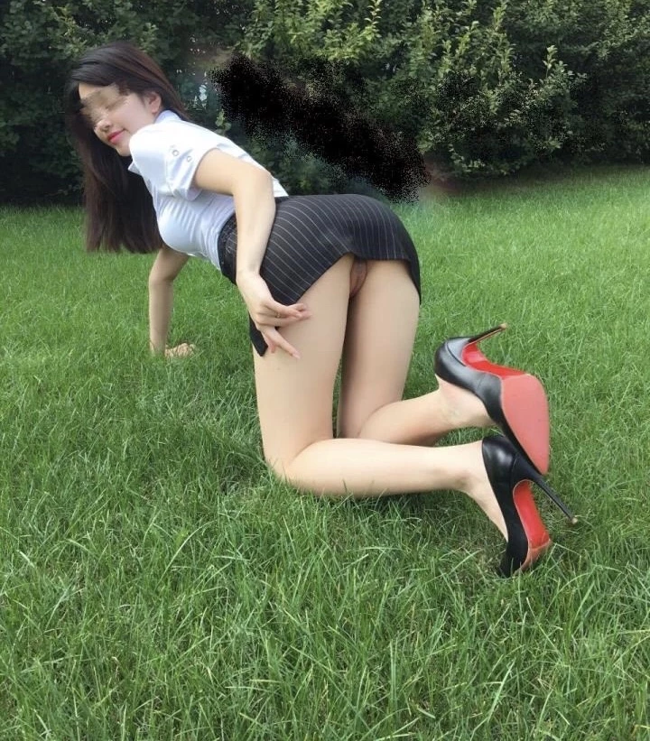 会玩又骚的富家女[13P]