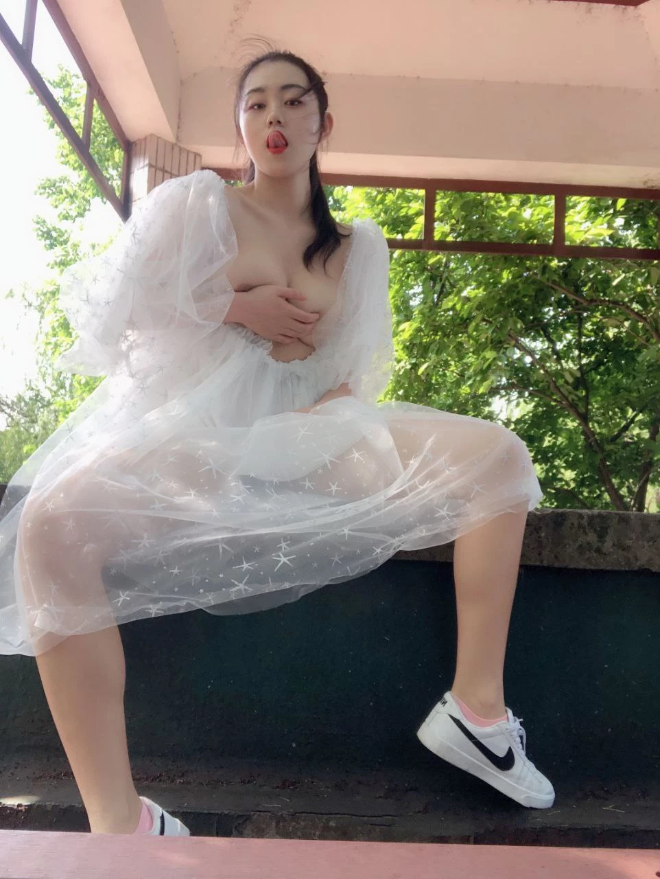 我穿上了婚纱，你愿意做新郎吗[14P]