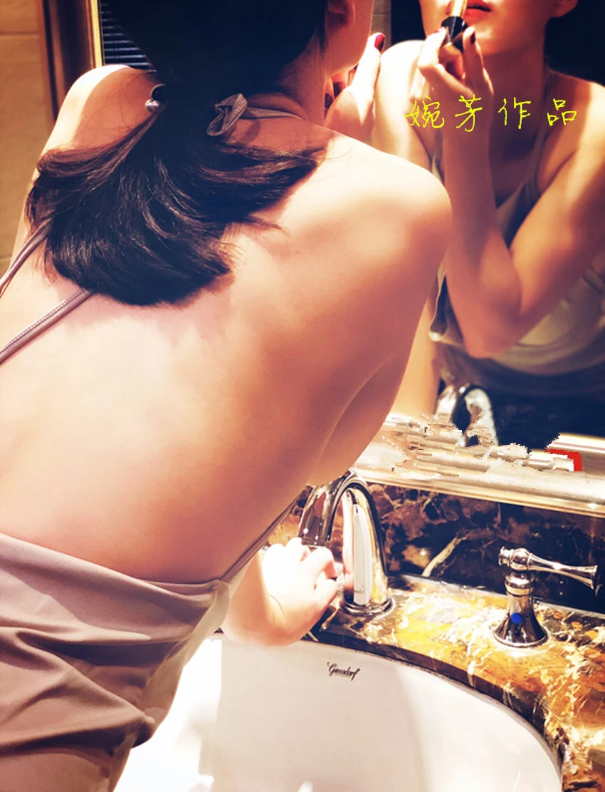 女人无所谓正派，正派是因为受到的引诱不够；男人无所谓忠诚，忠诚是因为背叛的筹码太低。这话有些绝对，但八九不离十！[45P]