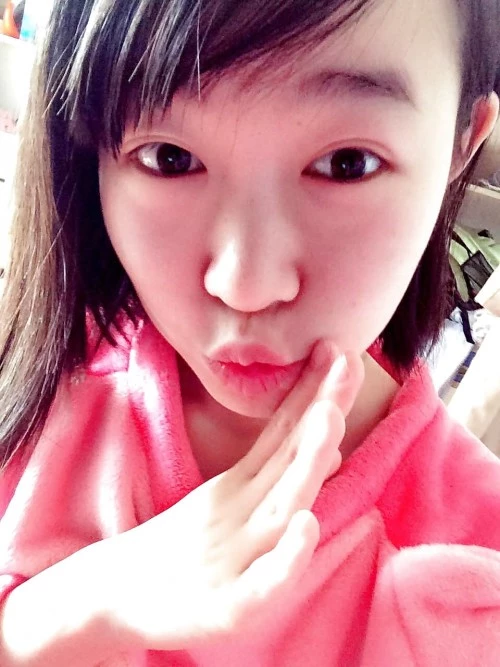 卖萌卖肉的妹子[34P]