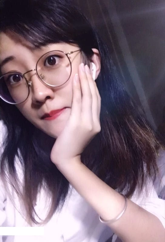 戴眼镜的气质少妇，骚起来会让人精尽而亡的[18P]