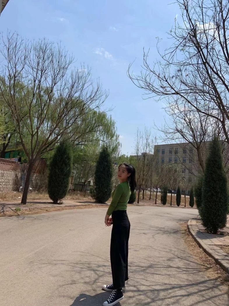包富人玩弄调教 年入百万的极品丰乳翘臀舞蹈学校骚女学生 [17P]
