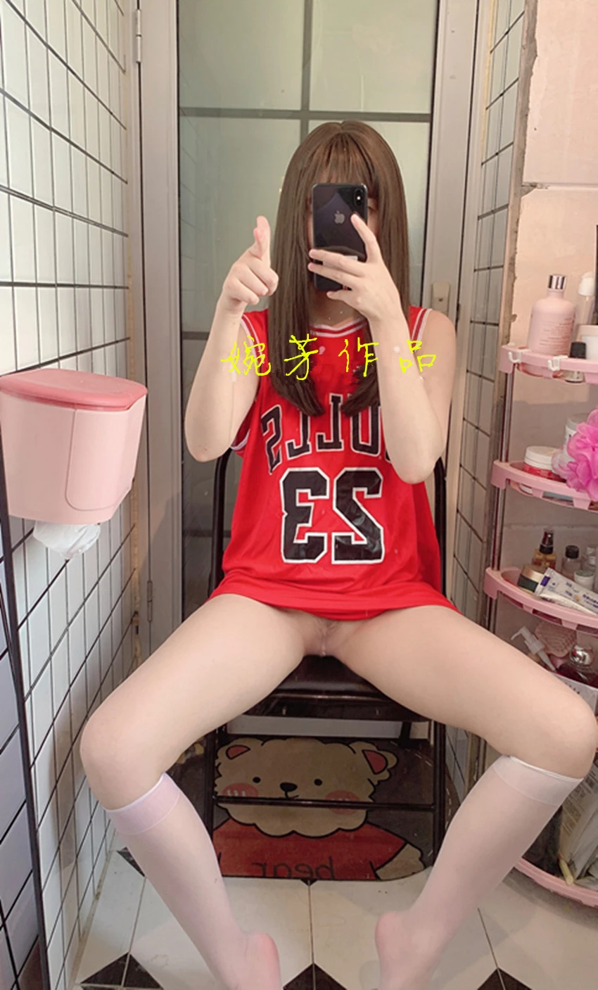 馋男人了～让我想想 一晚要五个男人还是一晚五次呢！[19P]