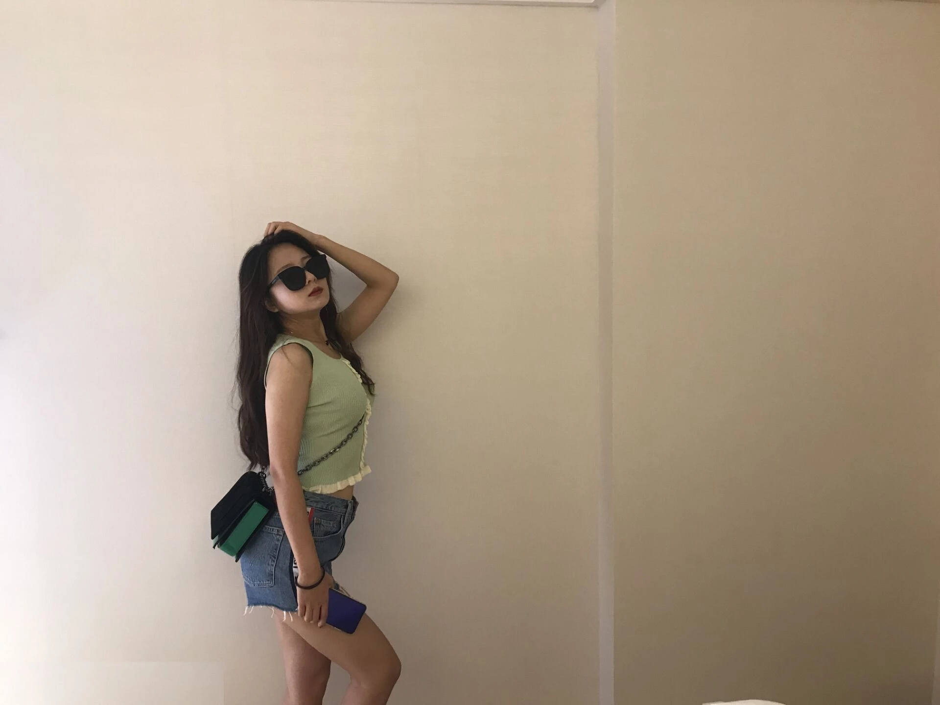 非常有气质的美少妇难得的露脸，口活一流床上非常骚[19P]