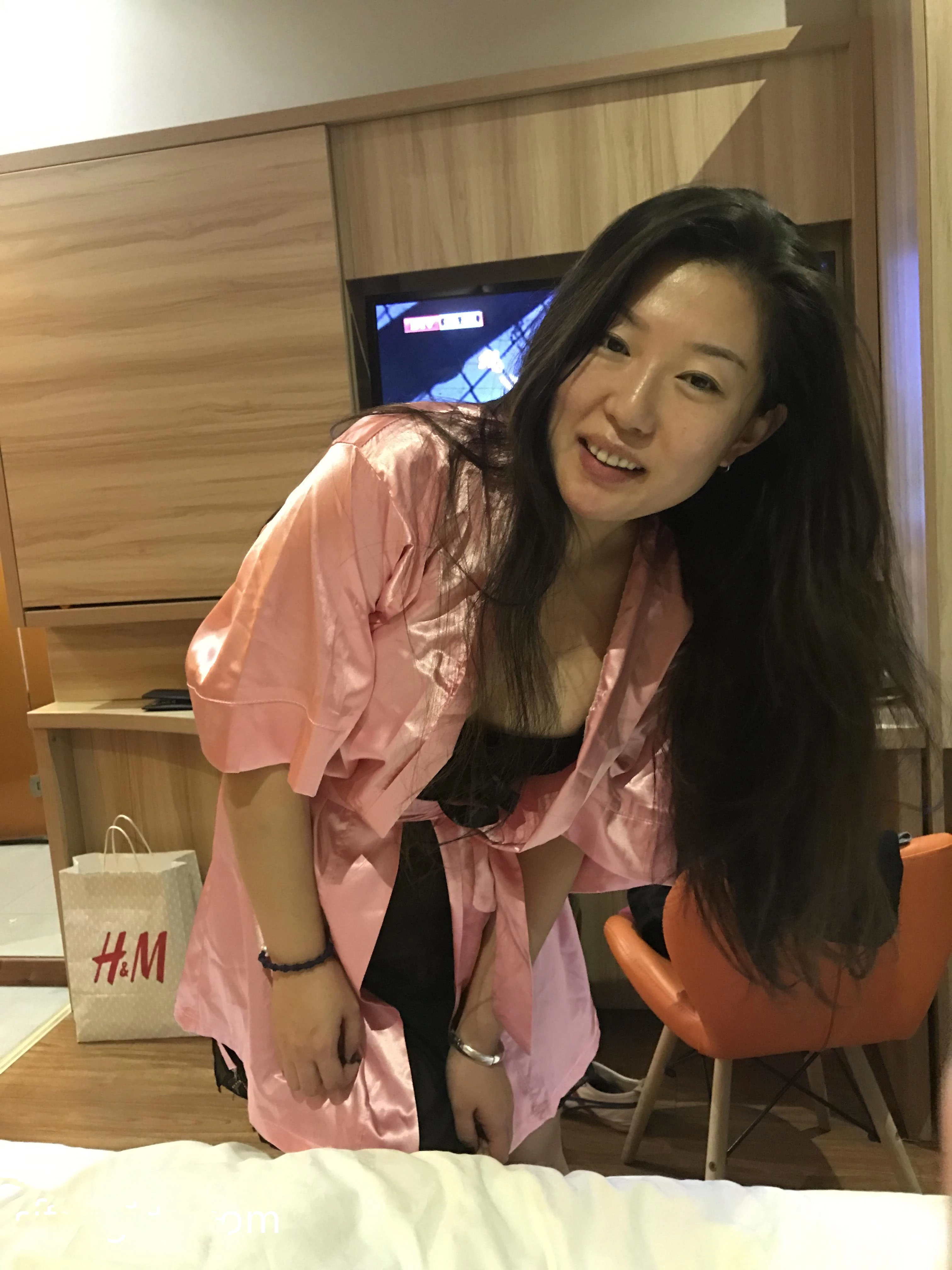 开房艹一个公务员[15P]