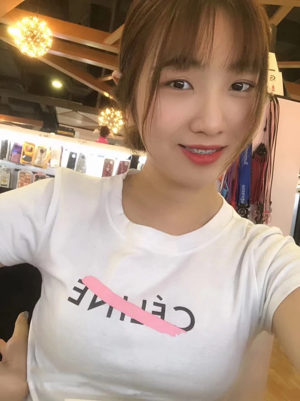 骚货经典的狗撒尿式抬腿[11P]