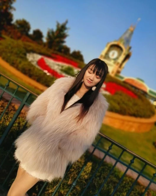 妖艳少妇[13P]