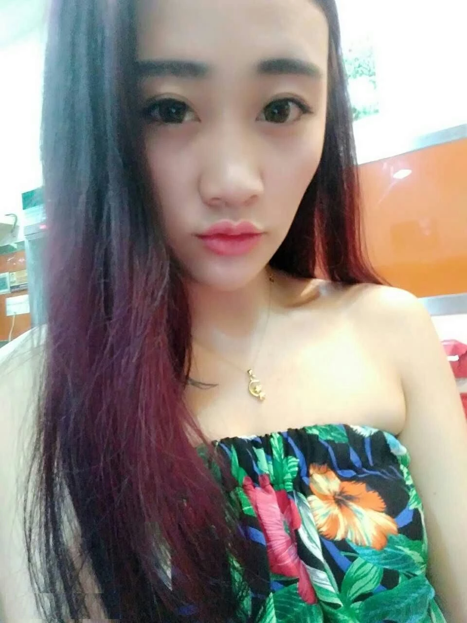性欲旺盛，野性十足的骚女人，每次被三通才能满足[20P]