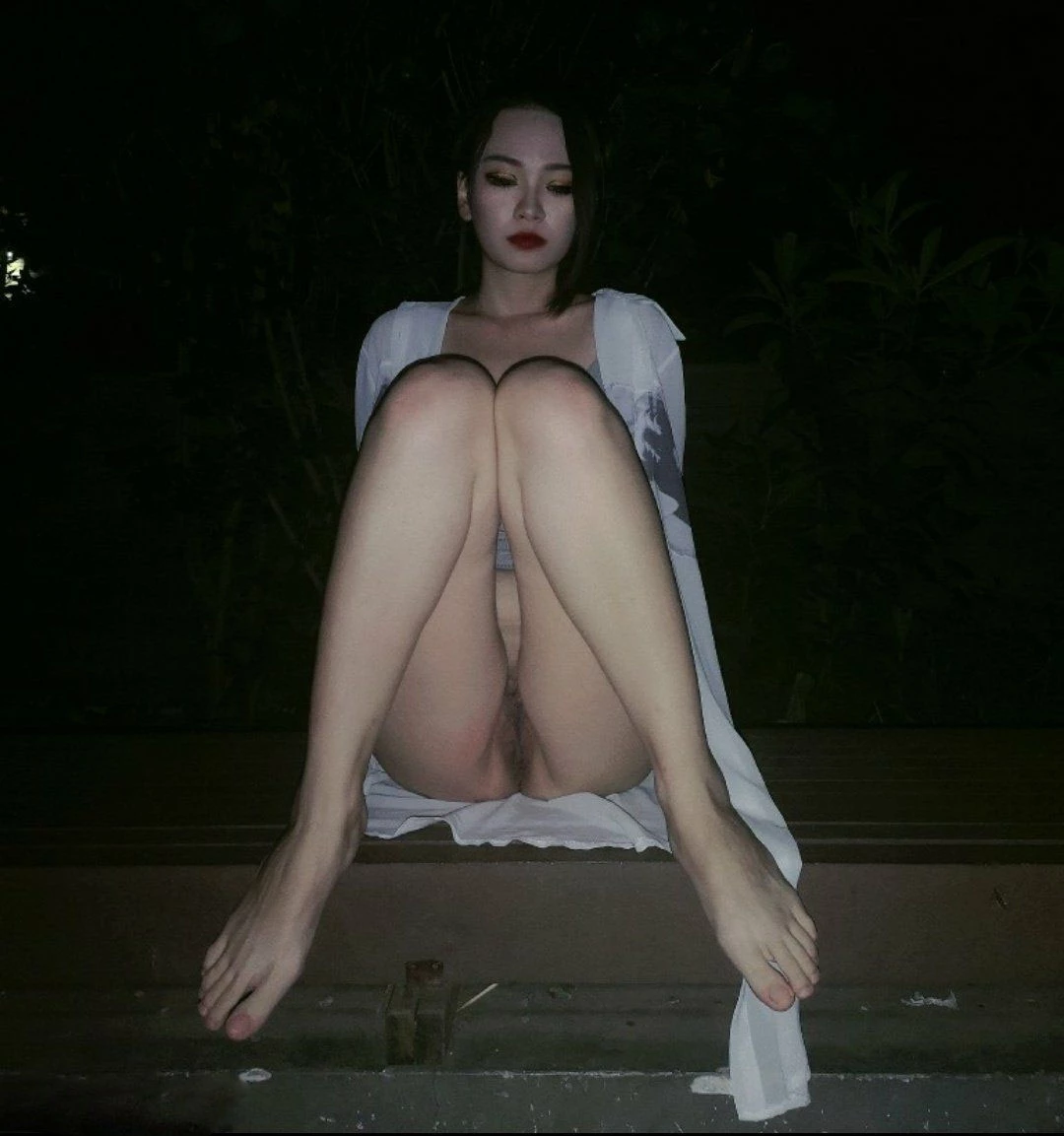 女友胸小比骚腿玩年[10P]