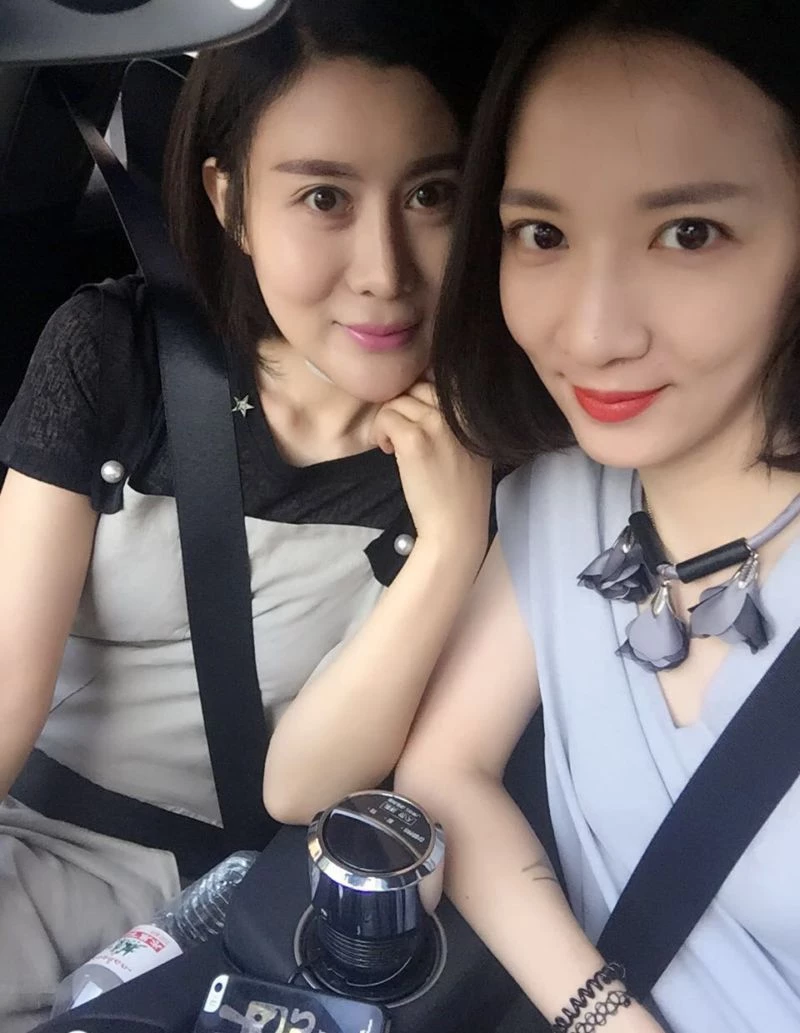 气质富婆不但有钱，而且还漂亮[21P]