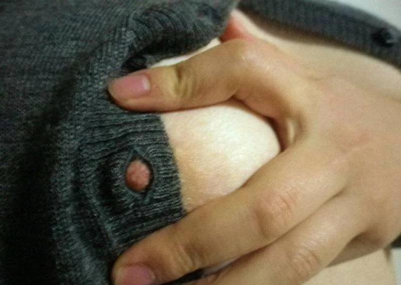 这又白又软的木瓜巨乳你们想抓上一把吗？[10P]