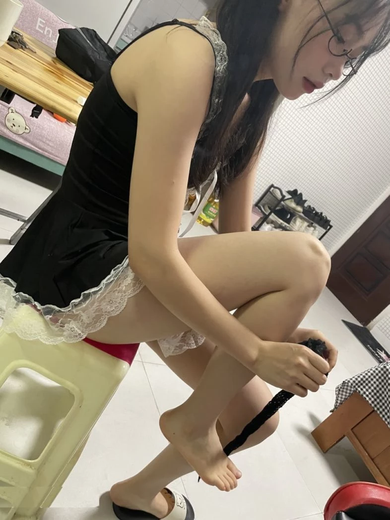 女人，不管戴不戴眼眼镜，风骚是本质[19P]