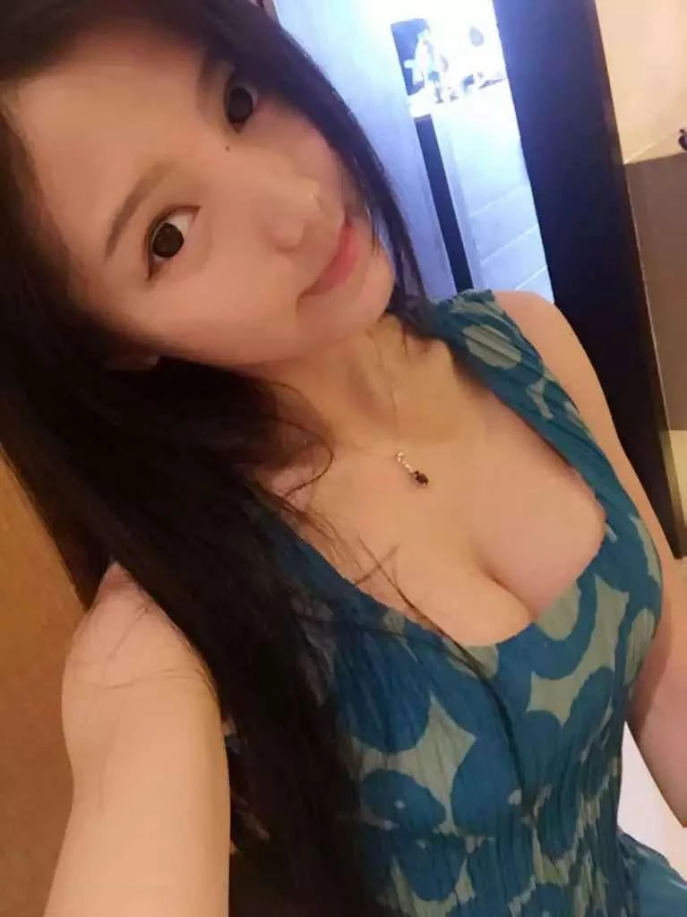 生活照看着好漂亮，后面露点的照片也非常真实[19P]