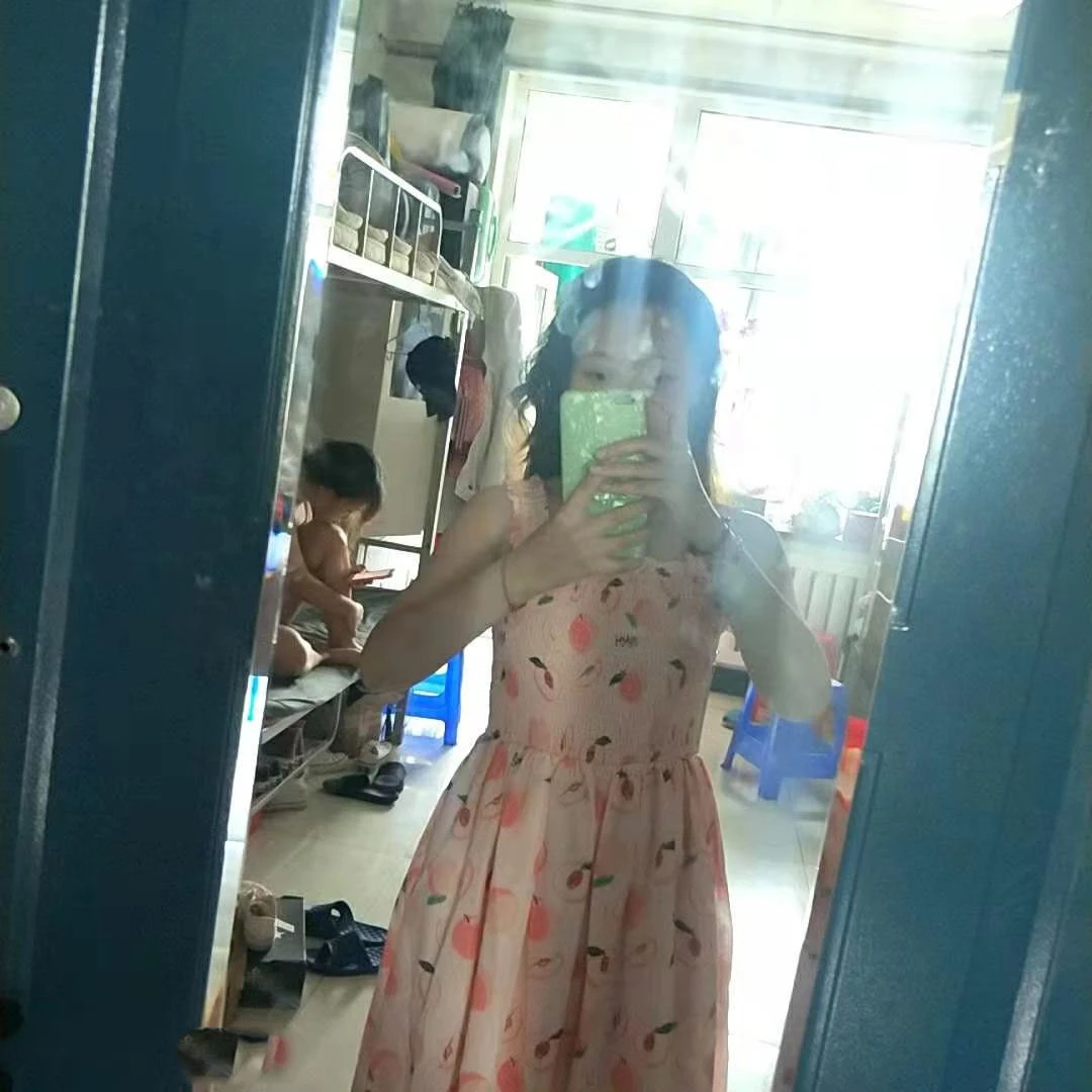 学校里的小女朋友[36P]